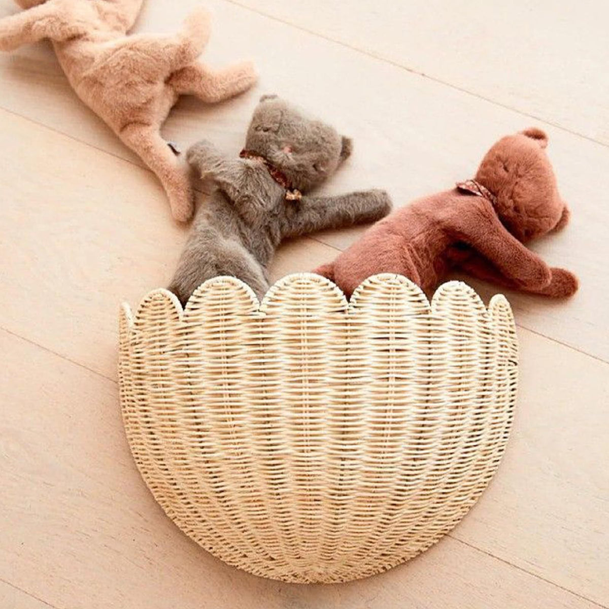 Playful Decorative Basket in Shell Design | High & Bury