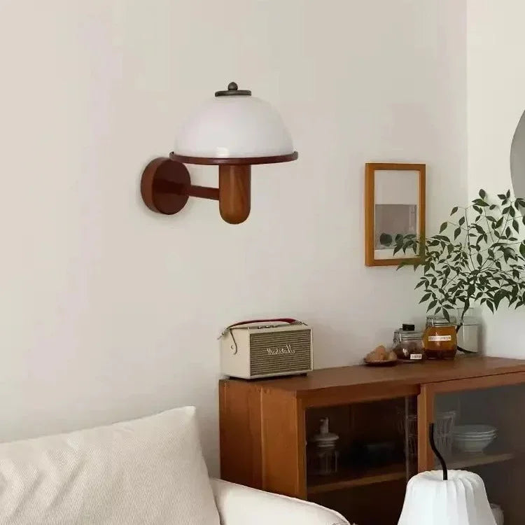 Alloda Wall Light