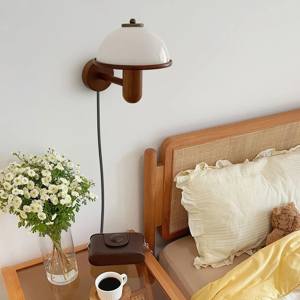 Alloda Wall Light