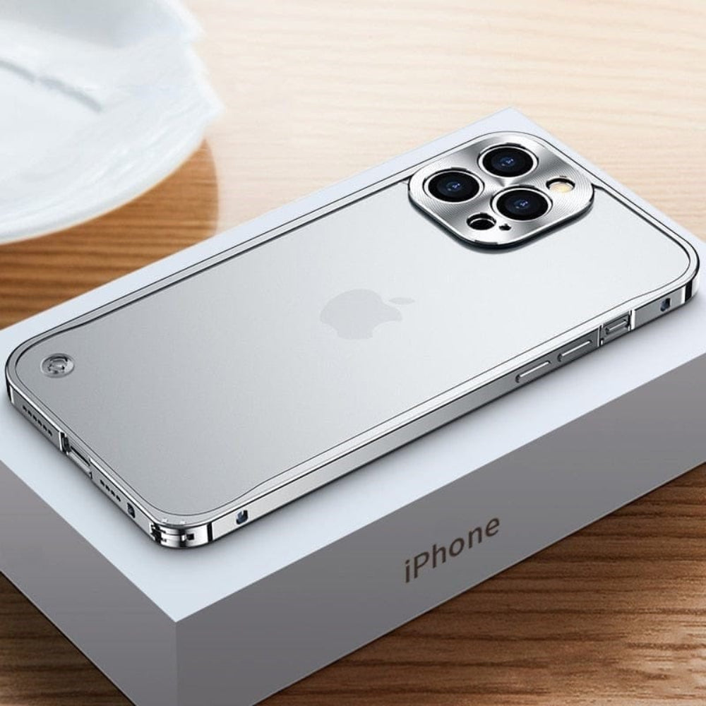 Aluminium and Polycarbonate iPhone Case with Click-Lock Bumper, view 8