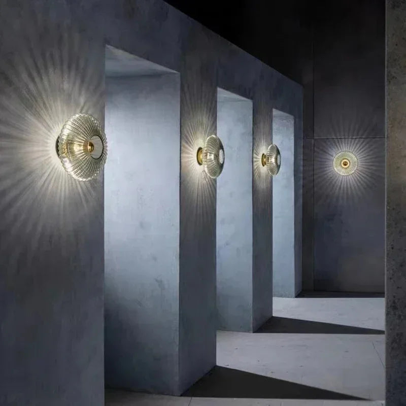 Ashstarno Wall Lamp - Glass