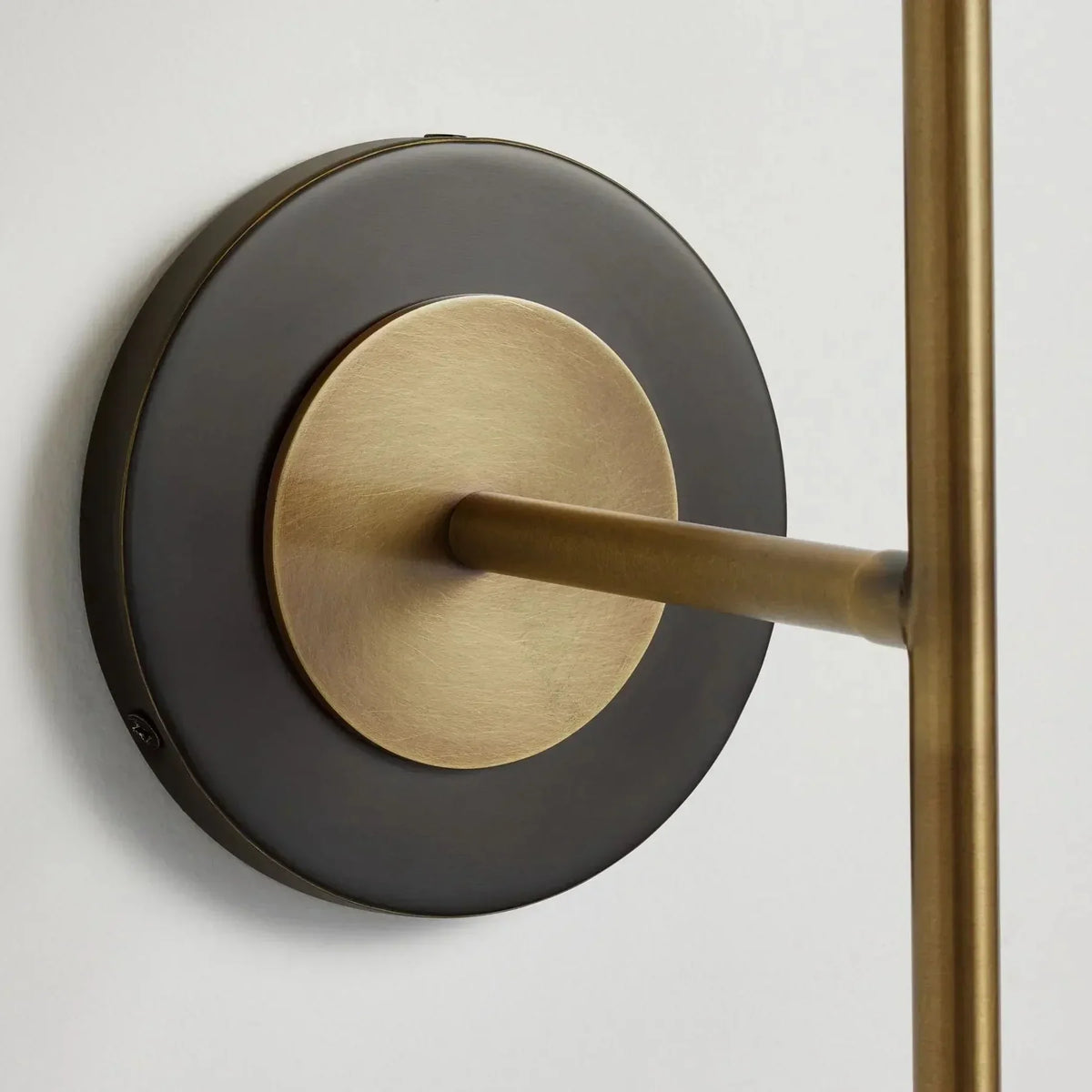 Ashthorpe Wall Lamp