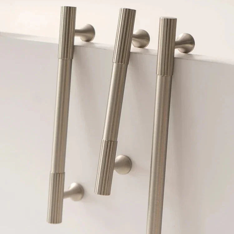 Bernura Knobs