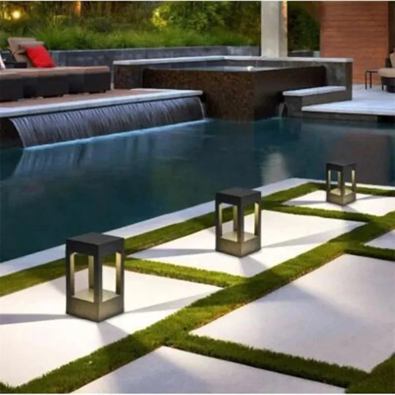 Calrelta LED Lawn Lamp