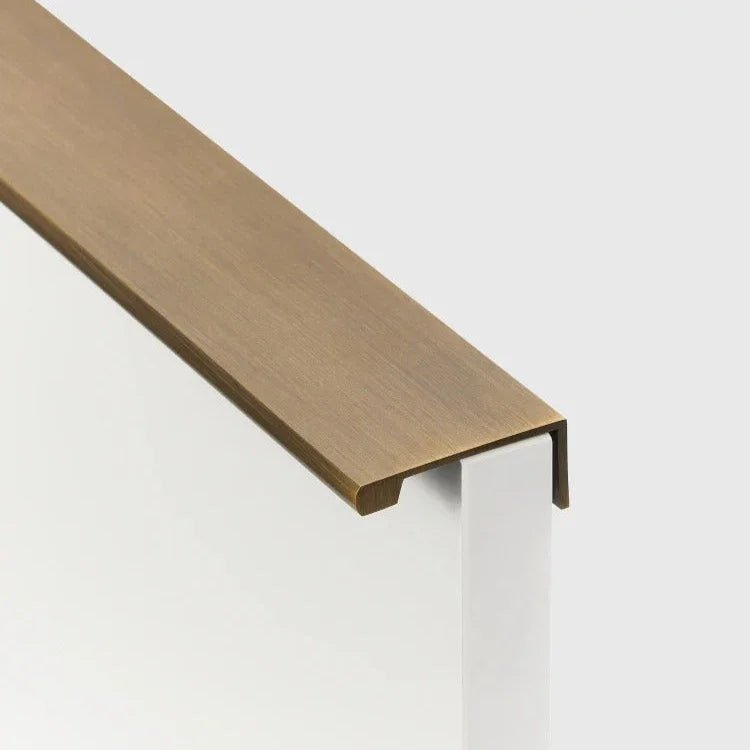 Cellarno Brass Lip Pull