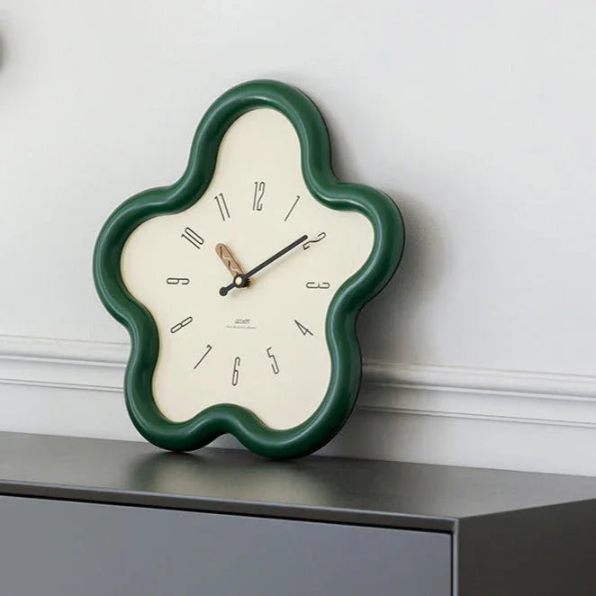 Celola Clock