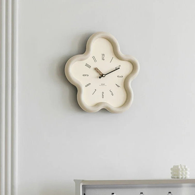 Celola Clock