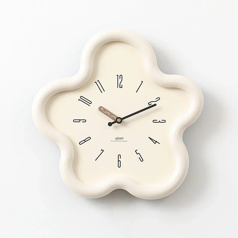 Celola Clock