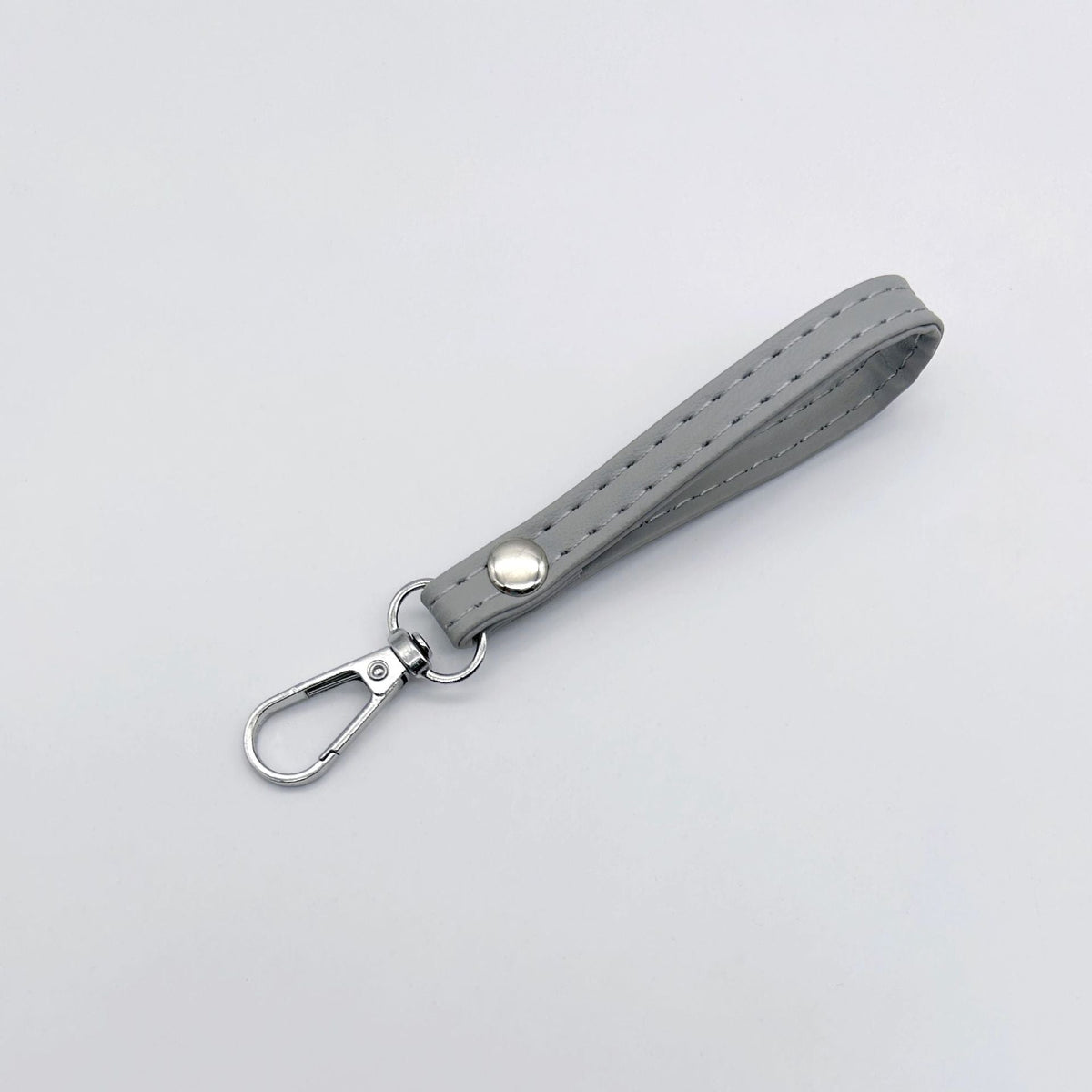 Classic Leather Keychain | High & Bury
