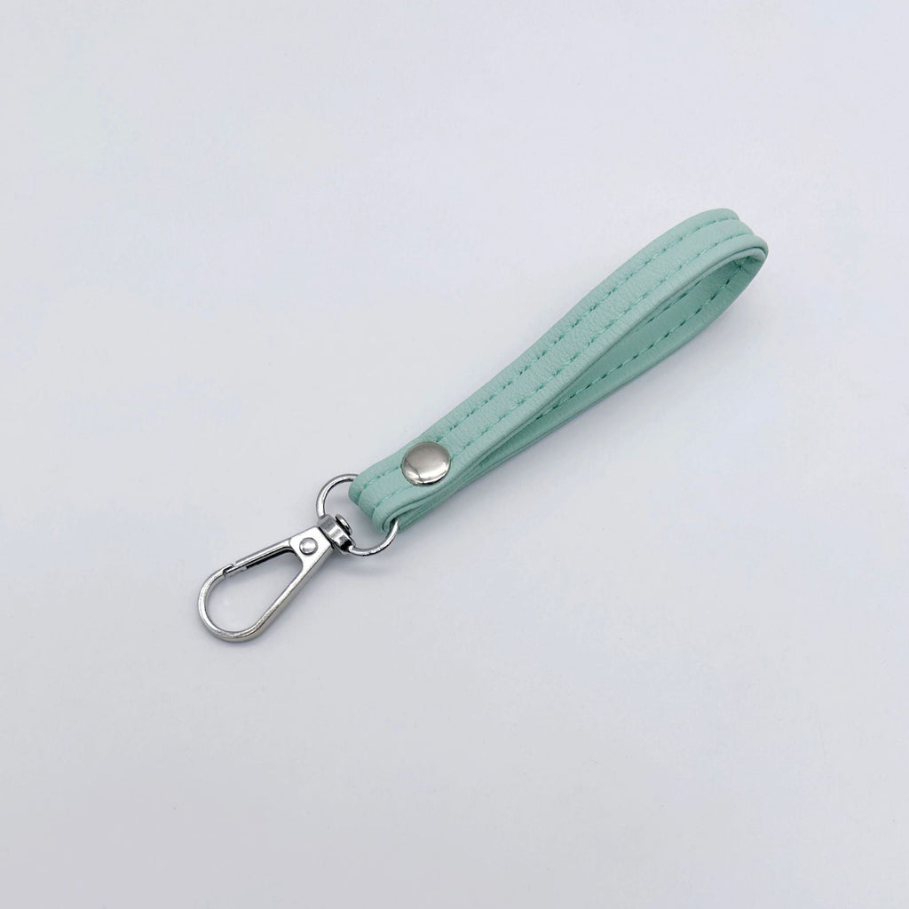 Classic Leather Keychain | High & Bury