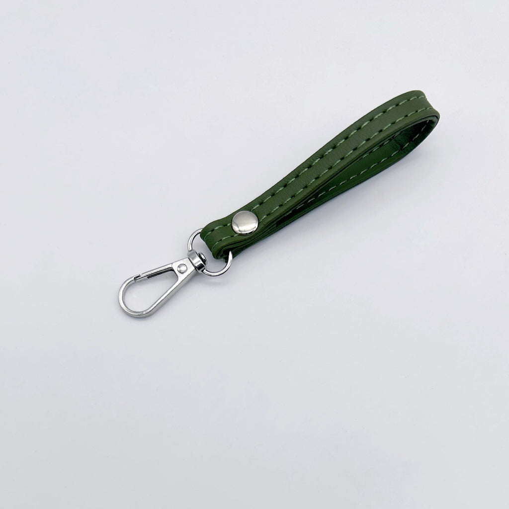 Classic Leather Keychain | High & Bury