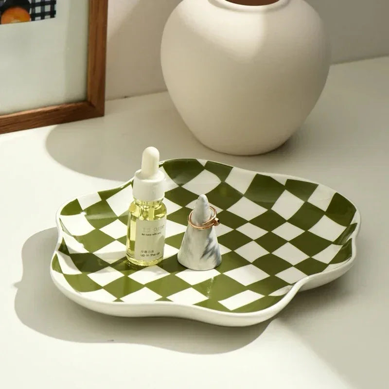 Clovehurst Tray
