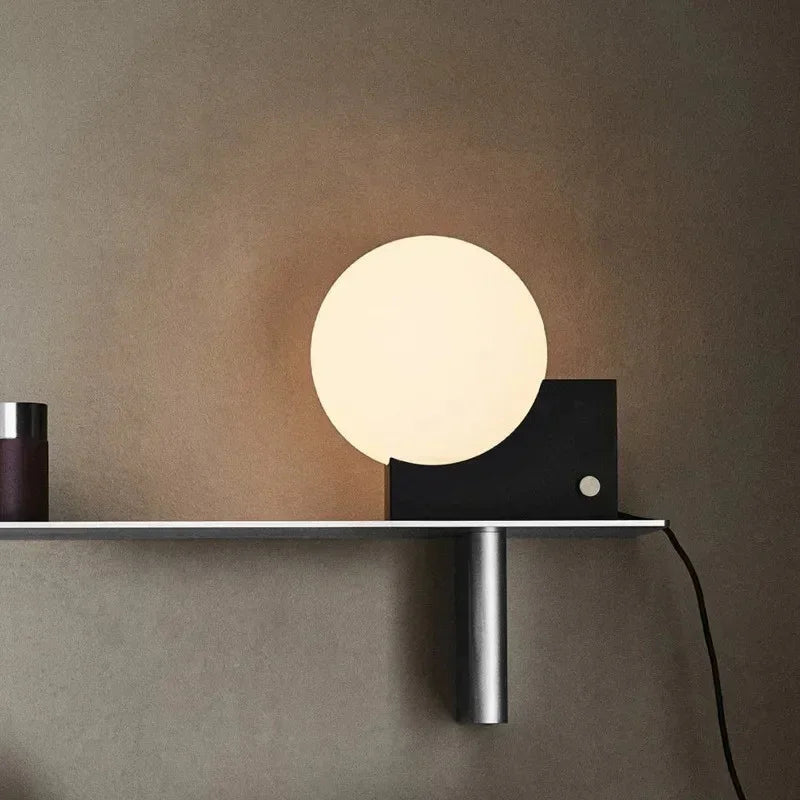 Clovewick Table Lamp