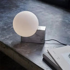 Clovewick Table Lamp