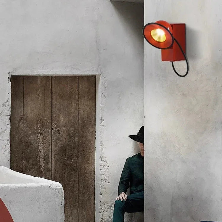 Corsesa Compact Magnetic Wall Lamp
