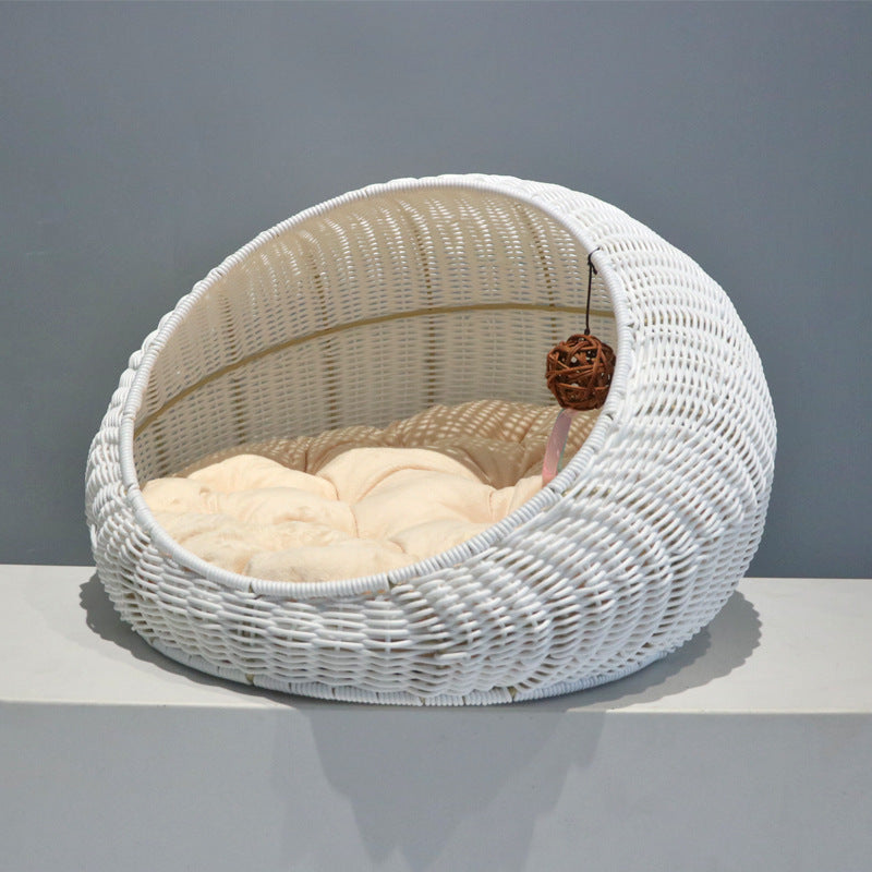 Cozy Cat Bed made of Woven Natural Material | High & Bury