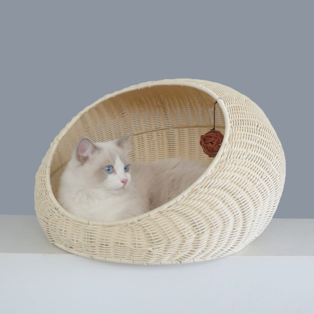 Cozy Cat Bed made of Woven Natural Material | High & Bury