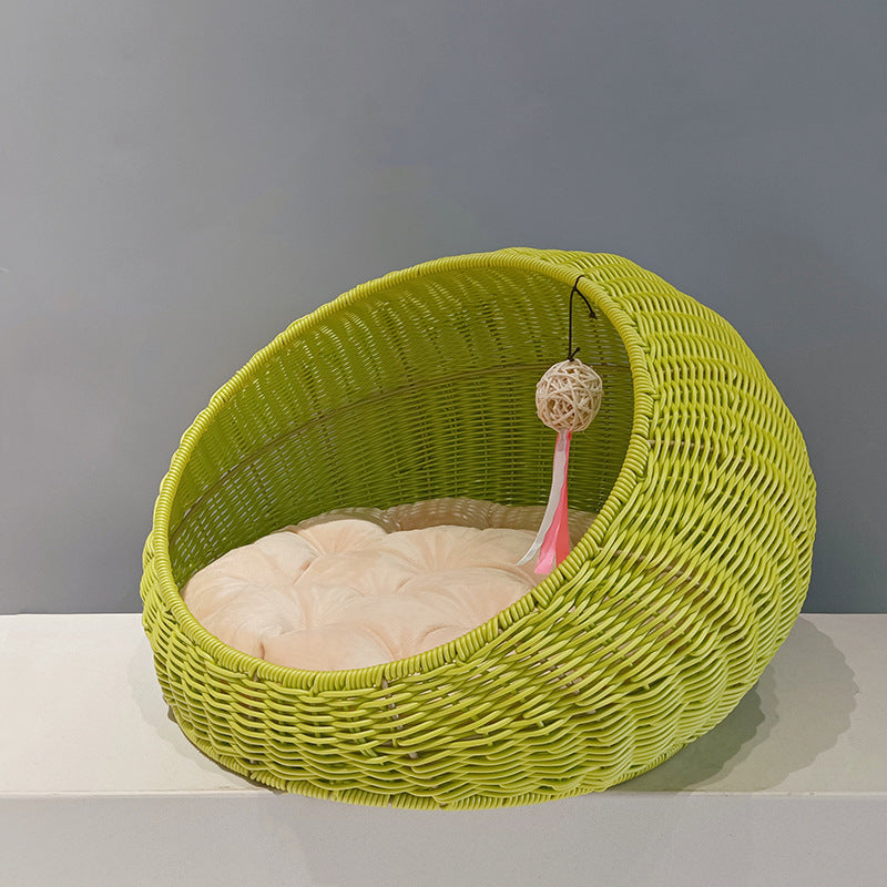Cozy Cat Bed made of Woven Natural Material | High & Bury