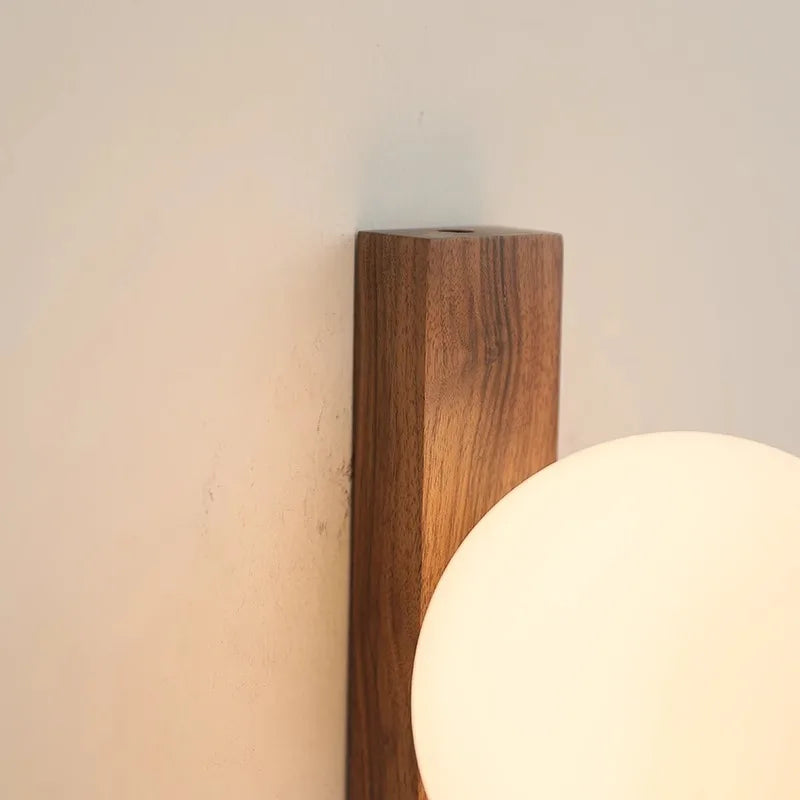 Dalsesa Wall Lamp