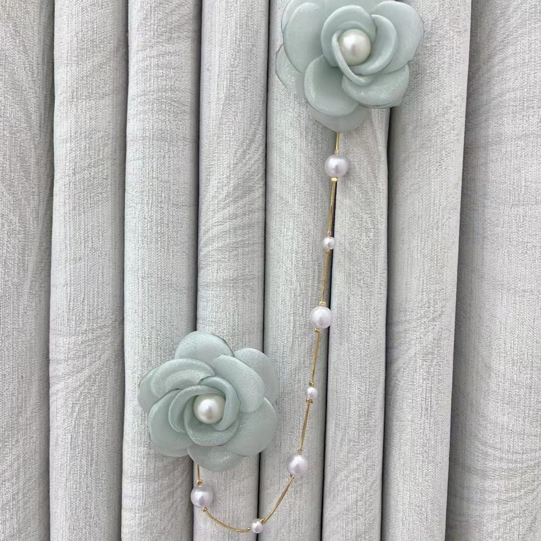 Decorative Curtain Clip with Flower Design | High & Bury