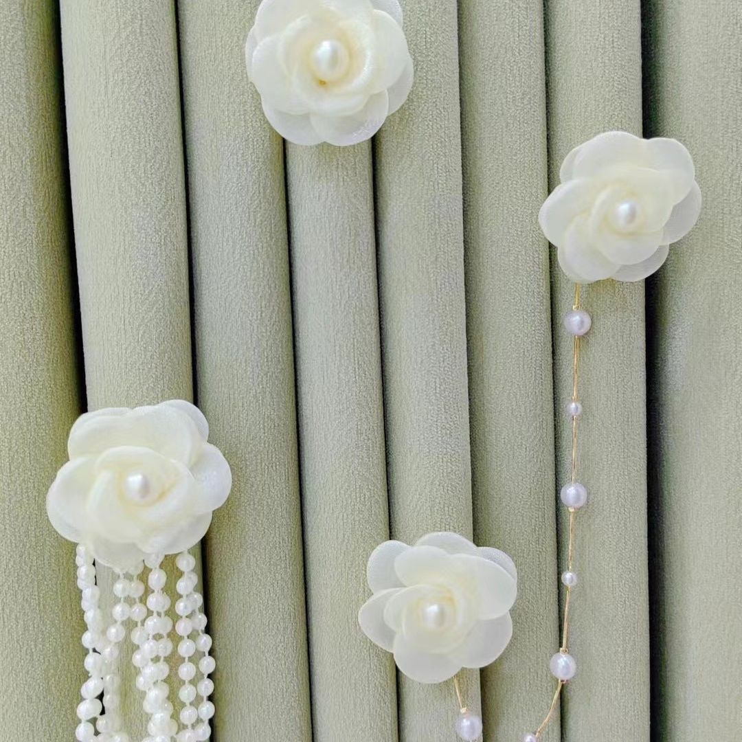 Decorative Curtain Clip with Flower Design | High & Bury