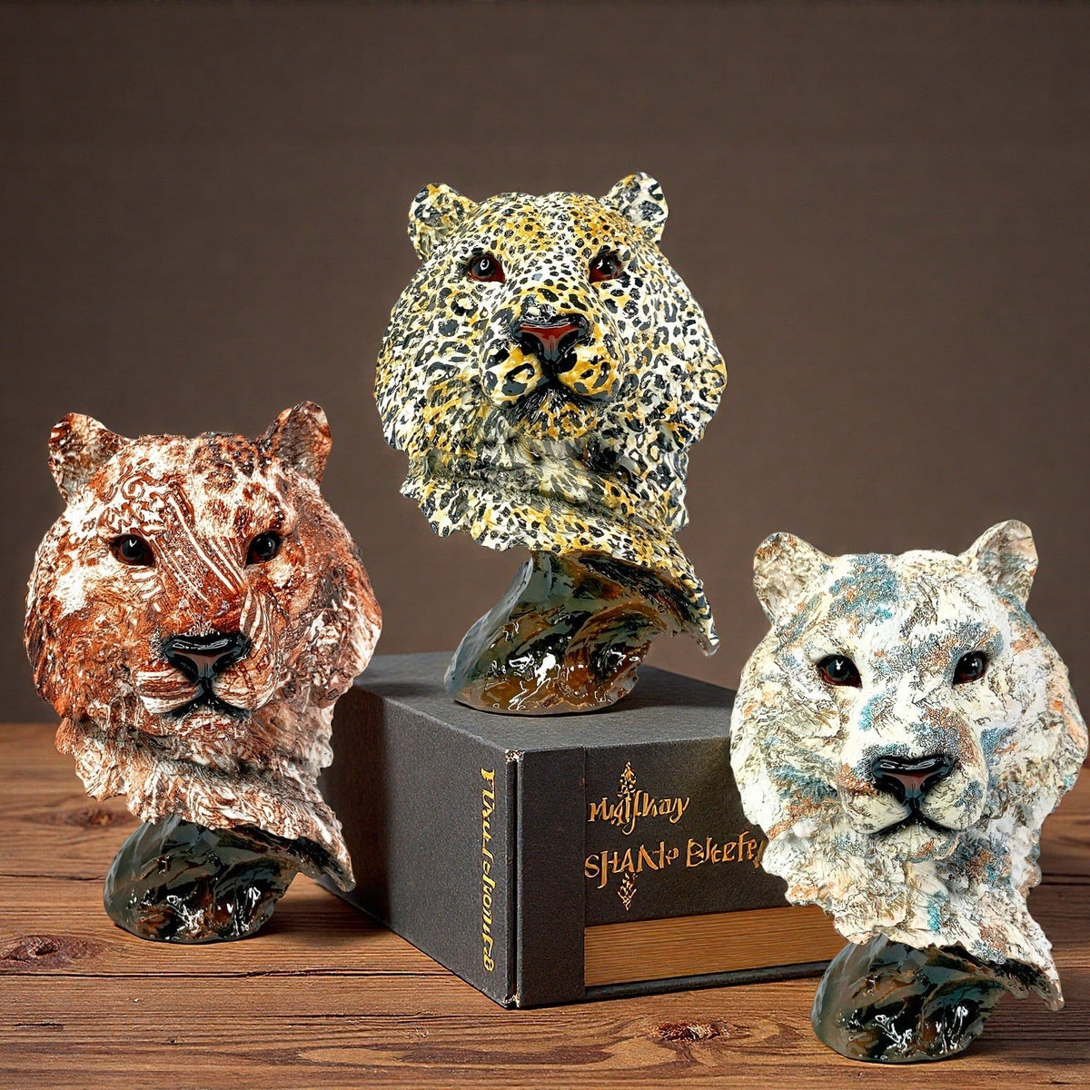 Decorative Figure White Brown | High & Bury
