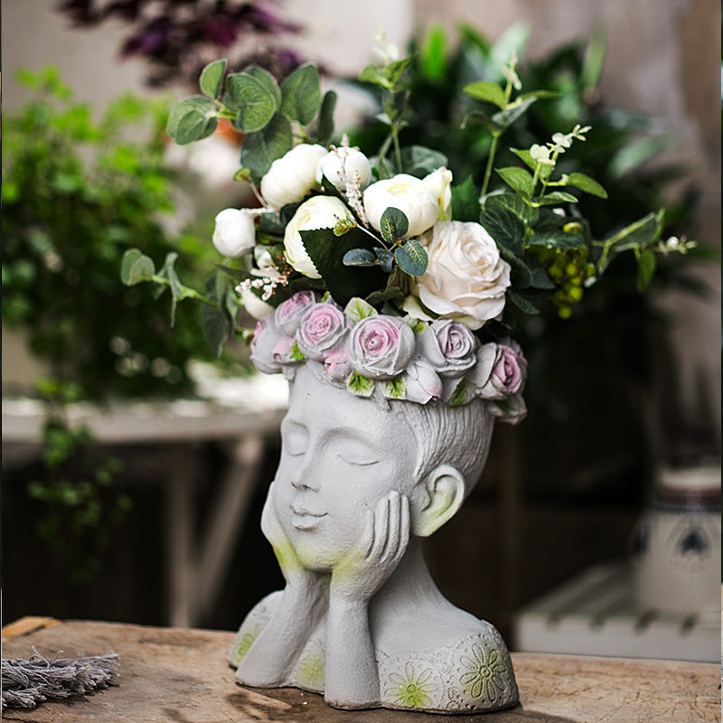 Decorative Head with Rosary | High & Bury