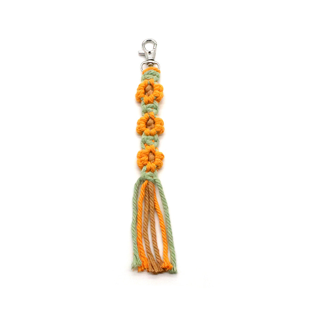 Decorative Keychain made of Macrame | High & Bury