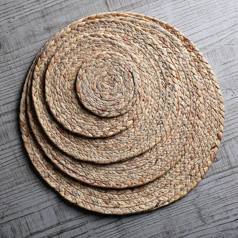 Decorative Natural Fiber Oval Design | High & Bury