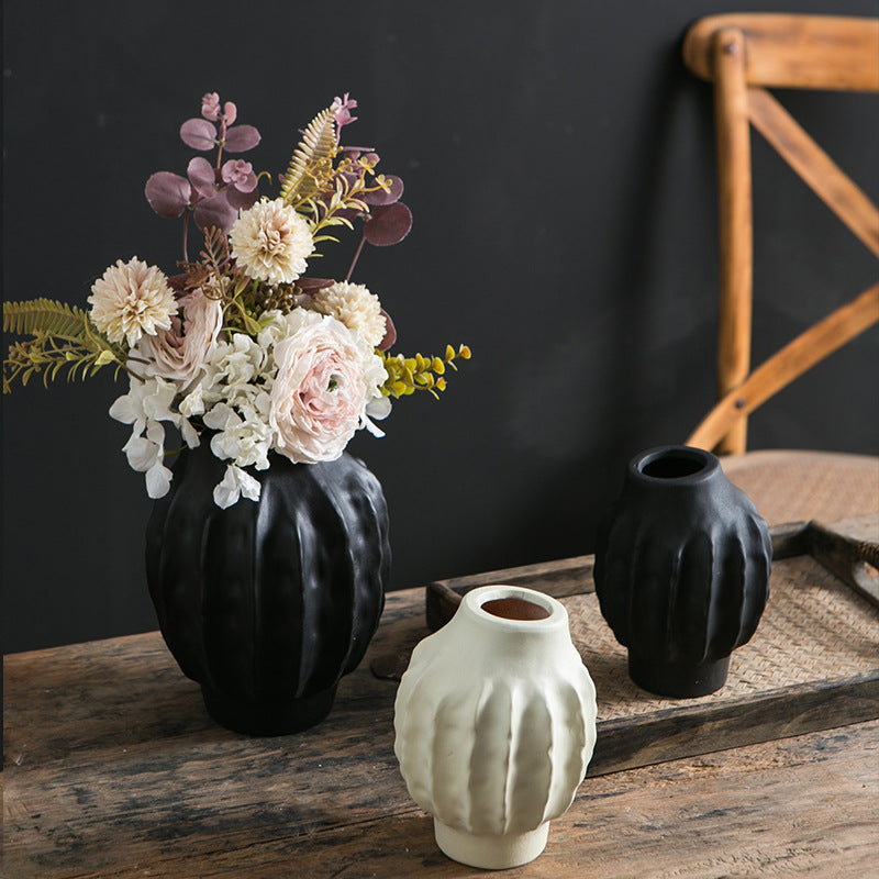 Decorative Vase Cream S Black | High & Bury