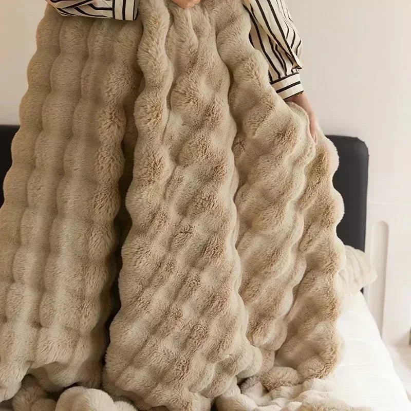 Drendyra Polyester Faux Fur Blanket