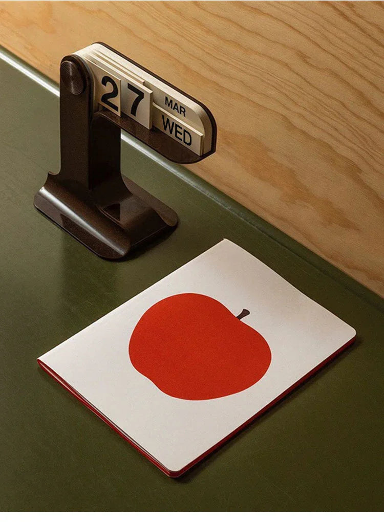 Drevoma Desk Calendar