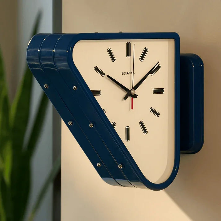 Drevoma Clock