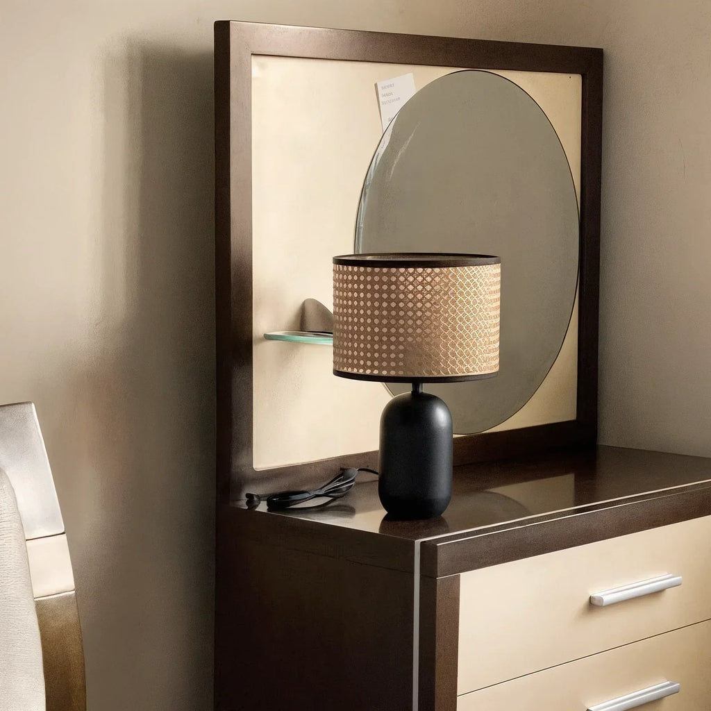 Elando Table Lamp