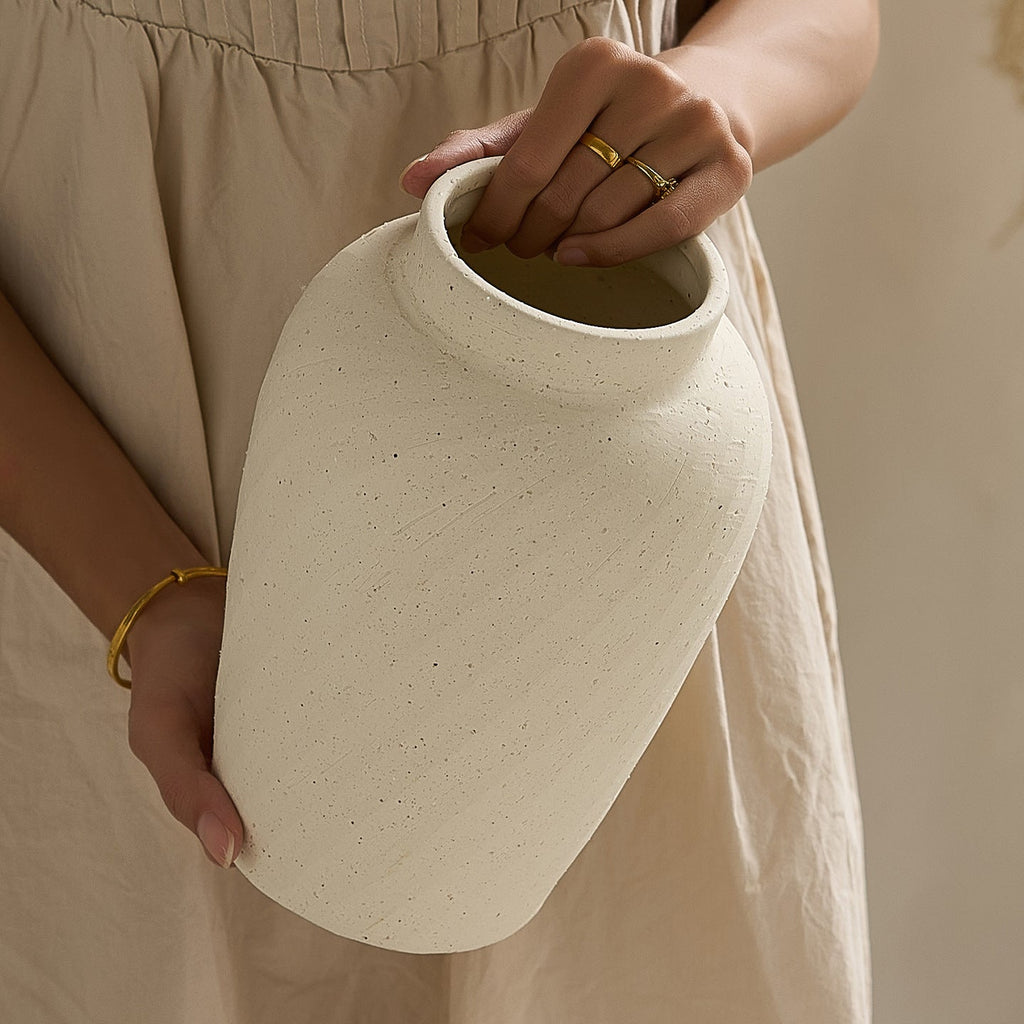 Elegant and Modern Ceramic Vase | High & Bury