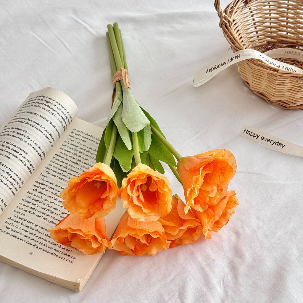 Elegant Art Tulip | High & Bury