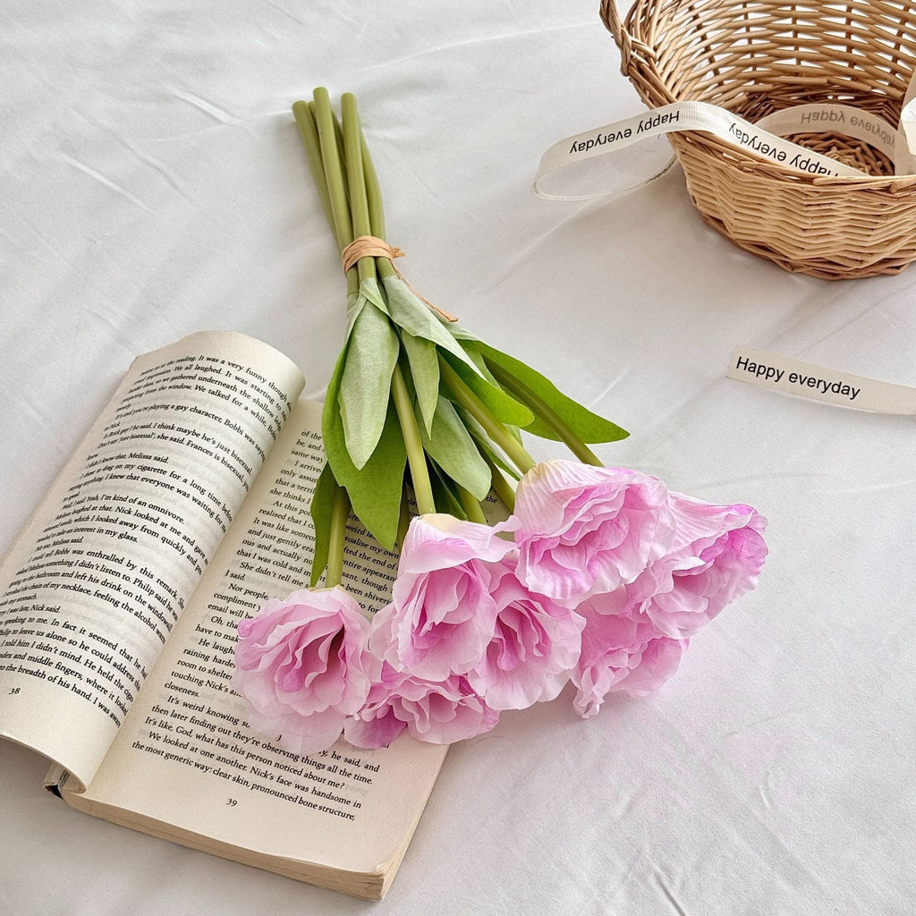 Elegant Art Tulip | High & Bury