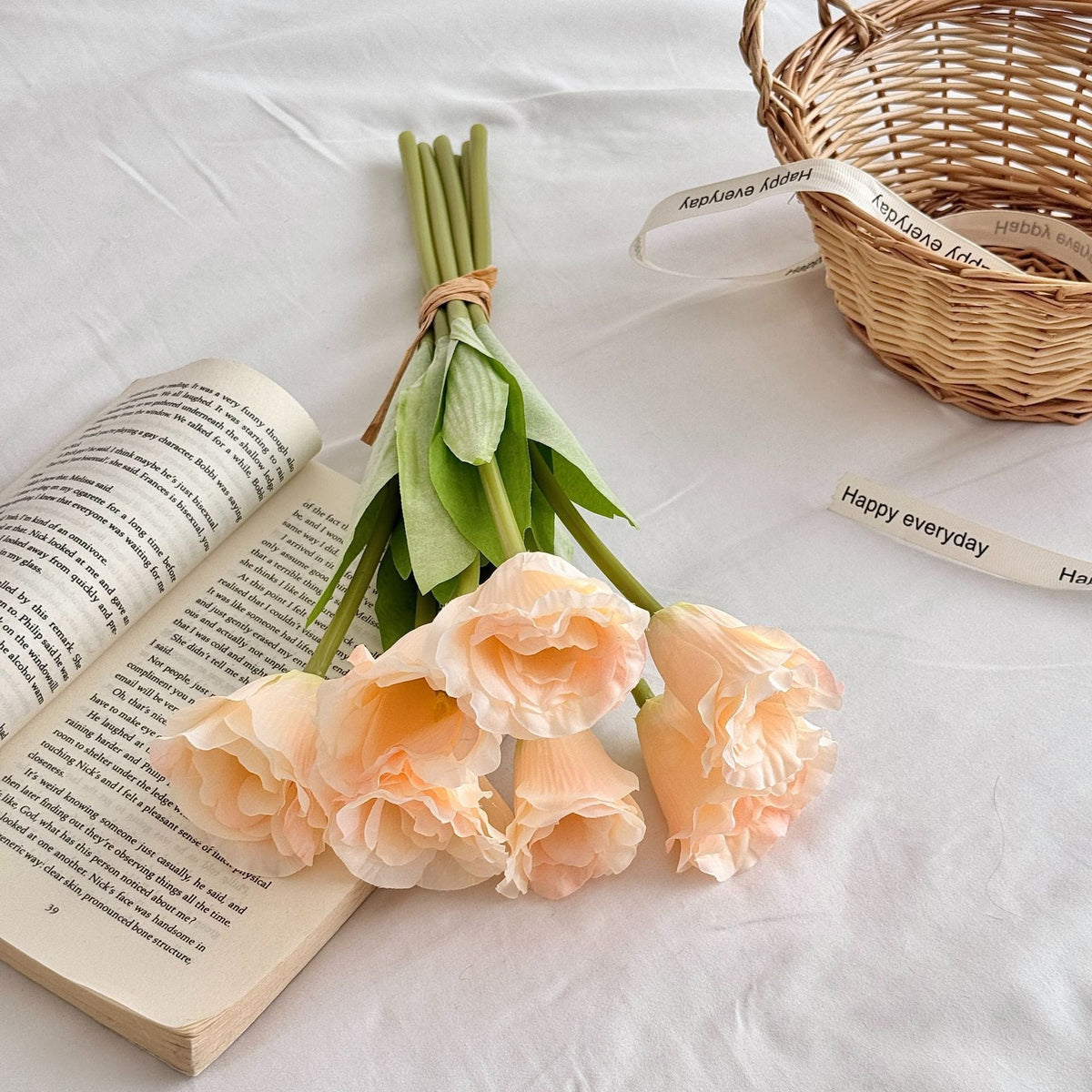 Elegant Art Tulip | High & Bury