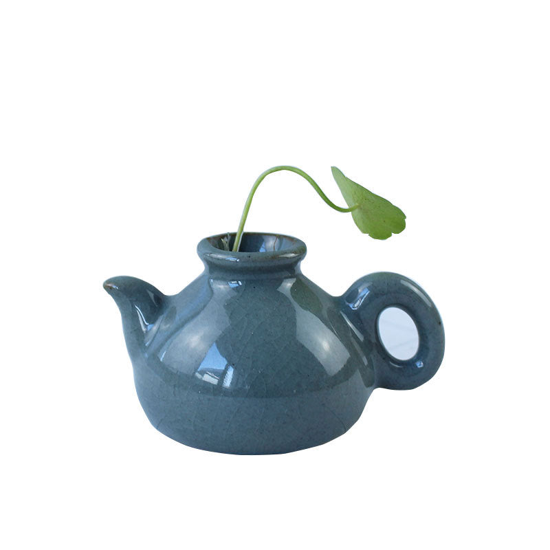Elegant Ceramic Vase with Artistic Design | High & Bury