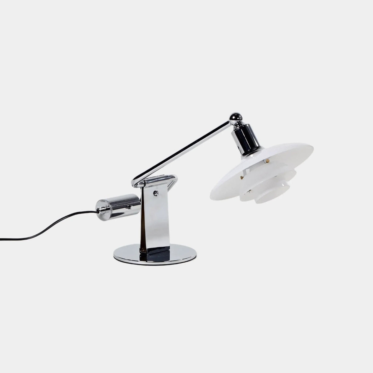Elossa Table Lamp
