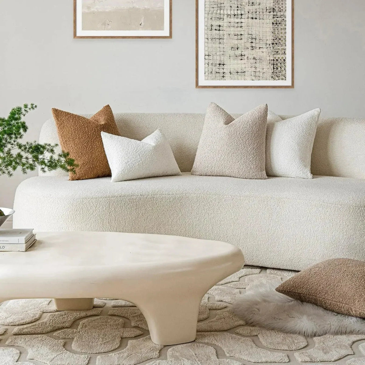 Emnita Cushion