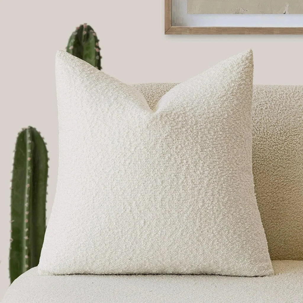 Emnita Cushion