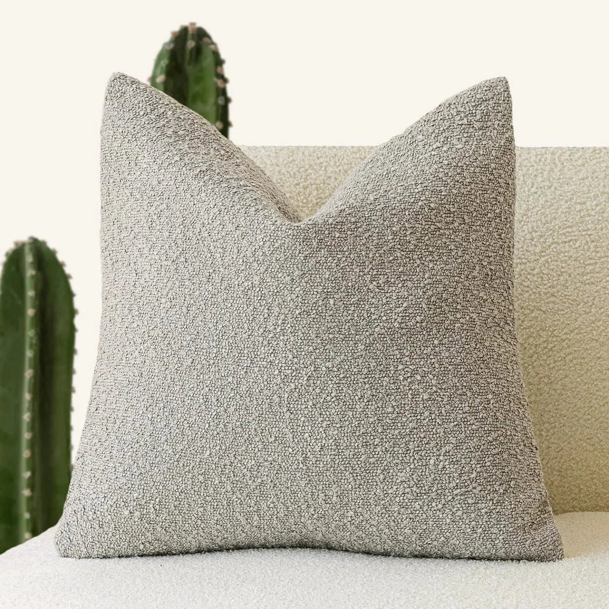 Emnita Cushion
