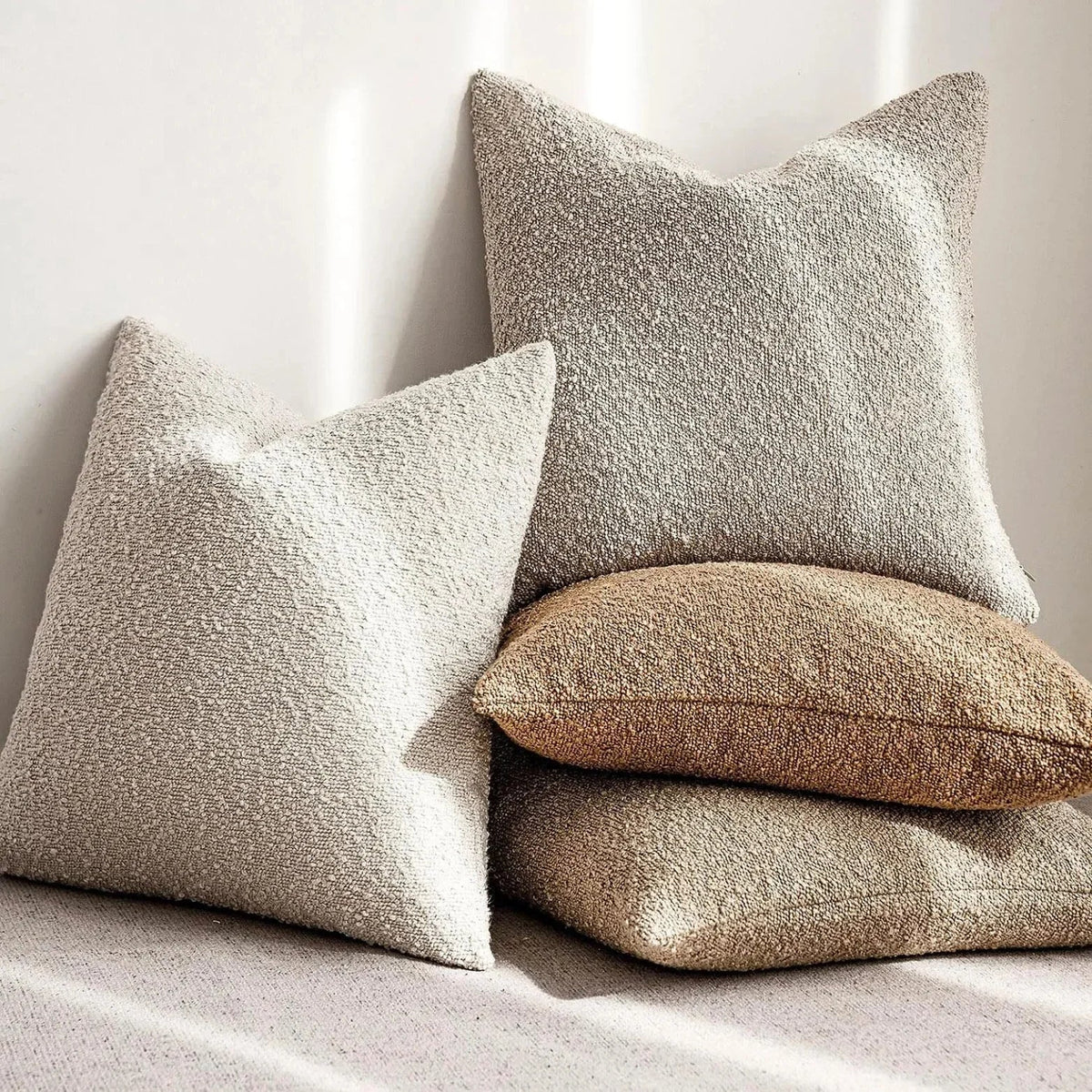 Emnita Cushion