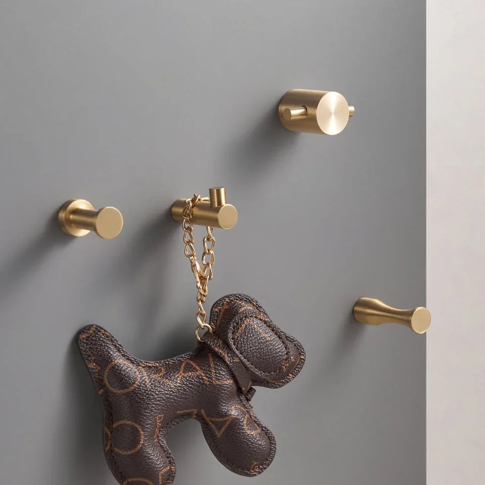 Emtynta Brass Wall Hook