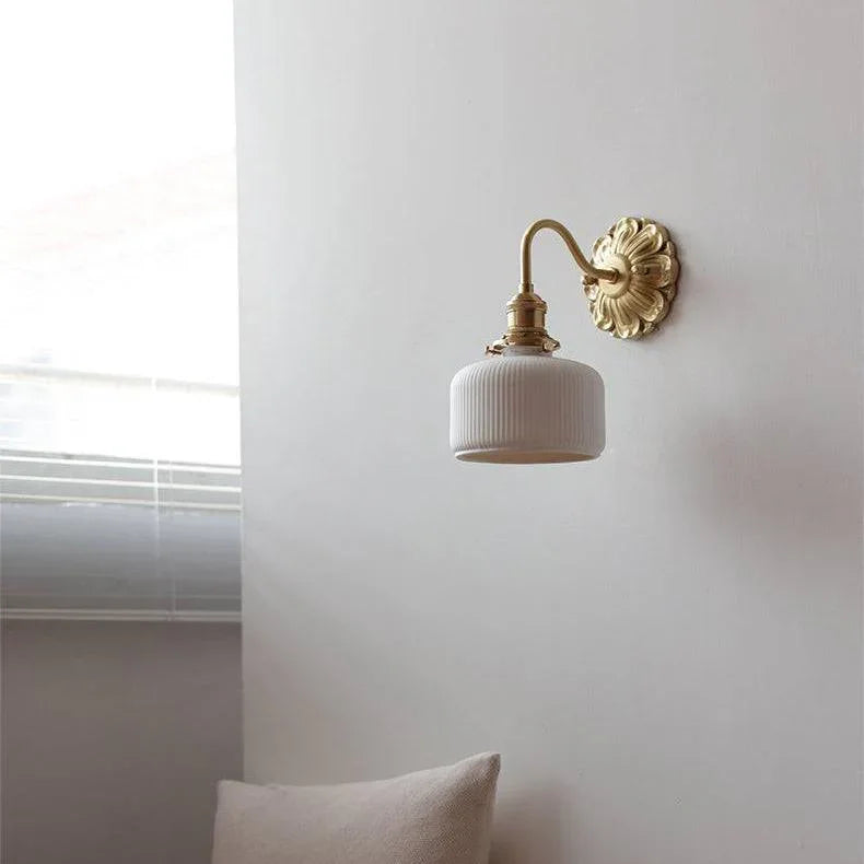 Emvona Brass Lamp