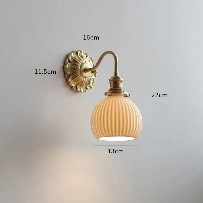 Emvona Brass Lamp