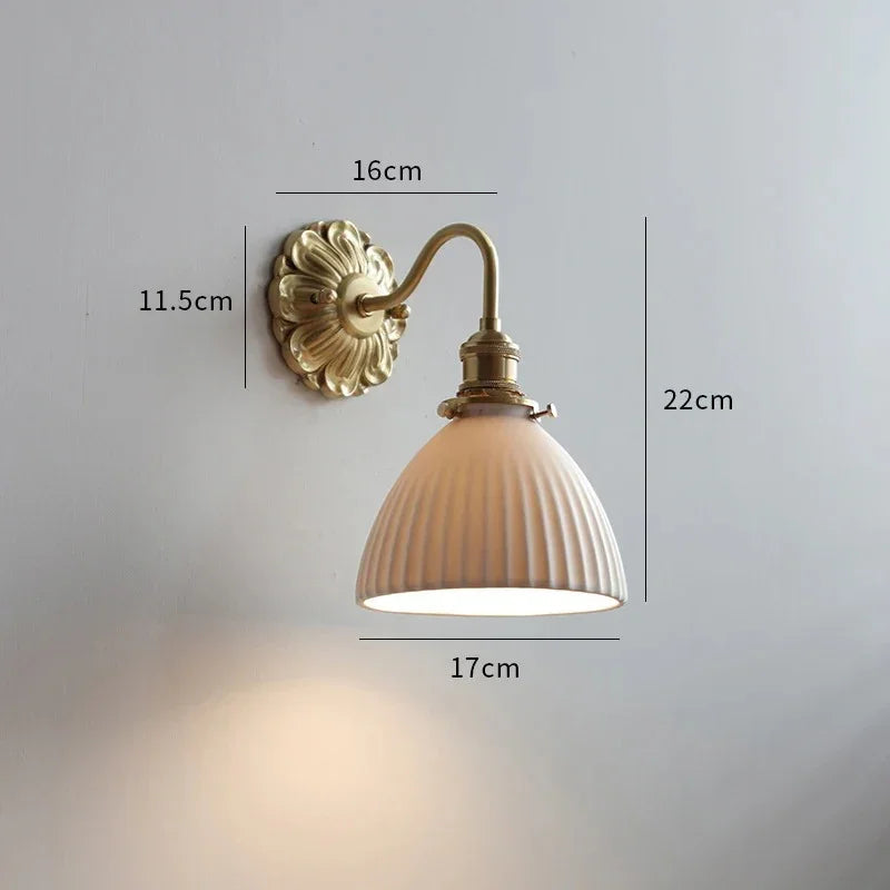 Emvona Brass Lamp