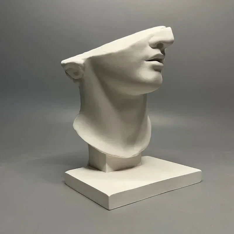 Emvona Sculpture