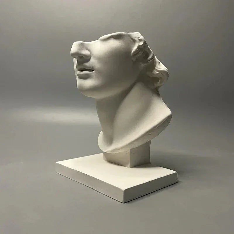 Emvona Sculpture